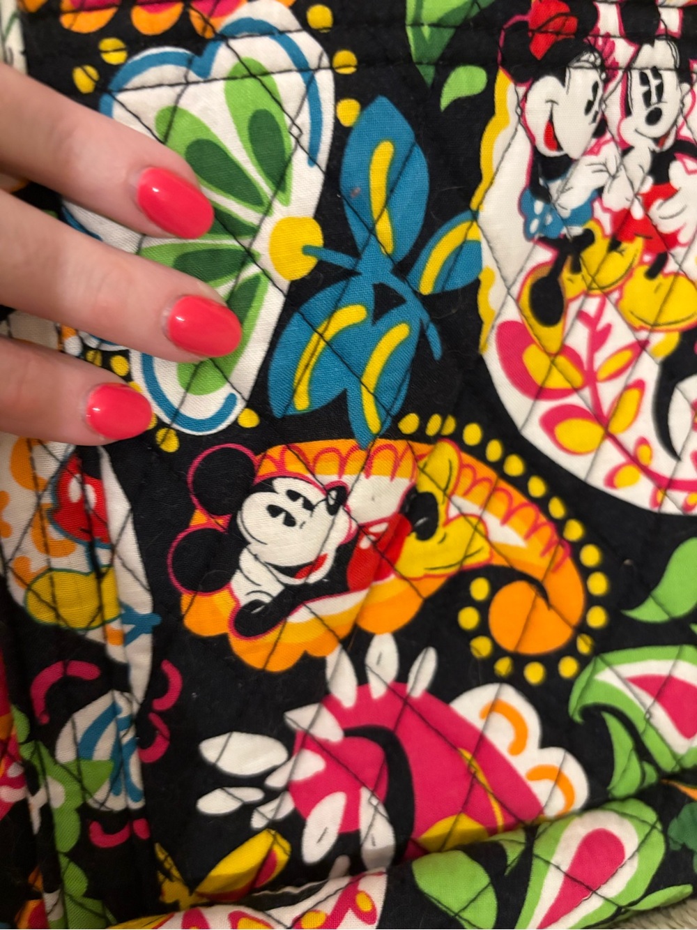 Disney Parks Mickey & Minnie Vera Bradley Original Large Quilted Tote Bag - Picture 4 of 16
